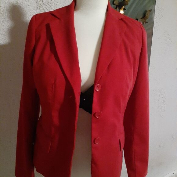 Covington Jackets & Blazers - COVINGTON fitted ladies Blazer sz 4